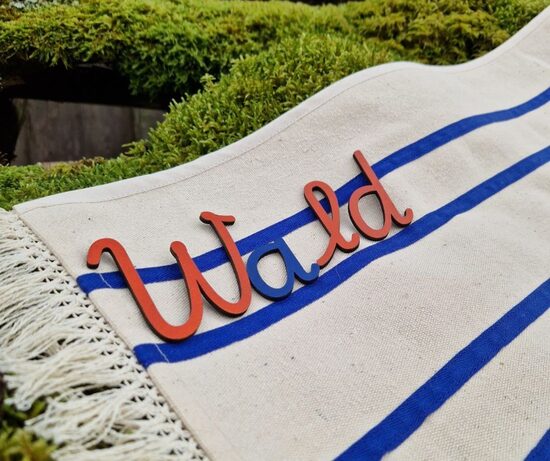 Montessori Buchstabenteppich für Schreibbuchstaben aus Holz (55 × 85 cm)